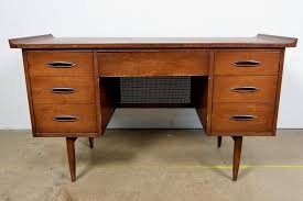Broyhill Attic Heirlooms Sofa Table product image