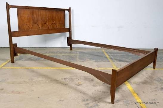Broyhill Brasilia Bed Frame