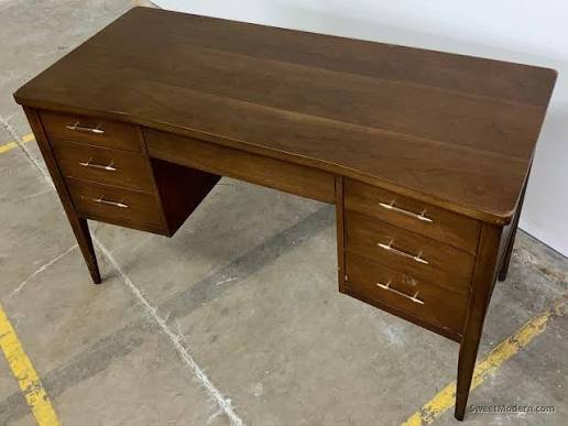 Broyhill Attic Heirlooms Sofa Table product image